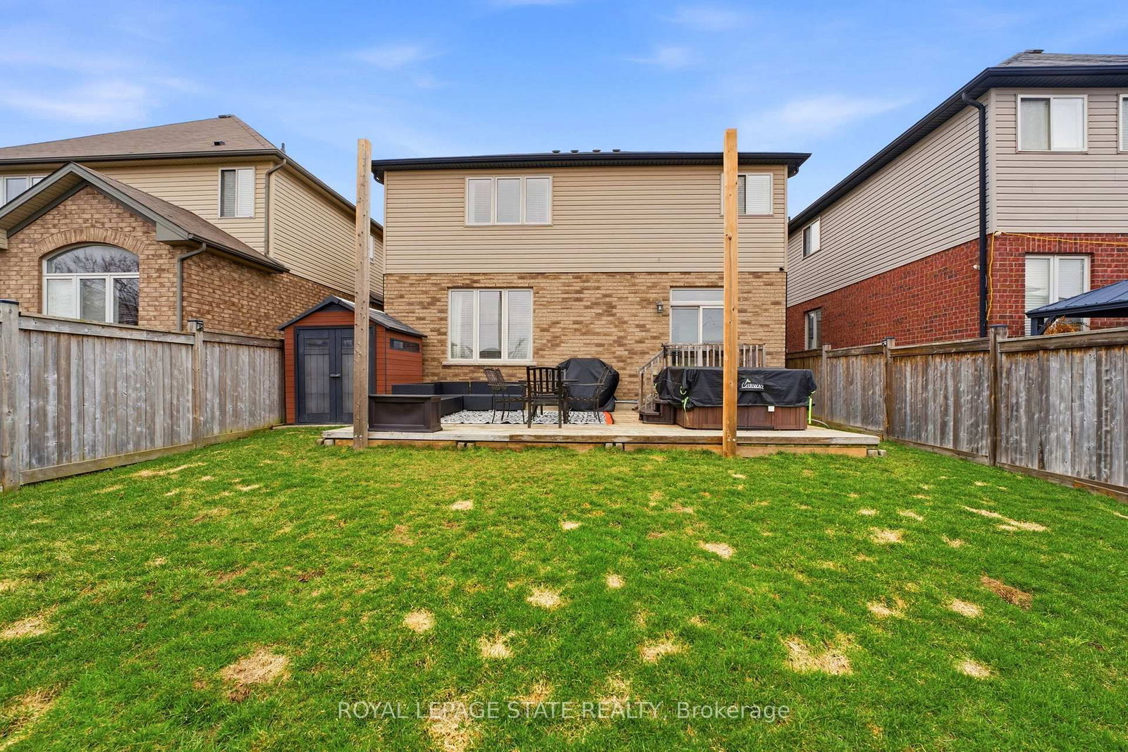 Detached House for sale at 23 Garinger Crescent, Hamilton, Ontario, L0R 1C0 - Binbrook - MLS: X12953380