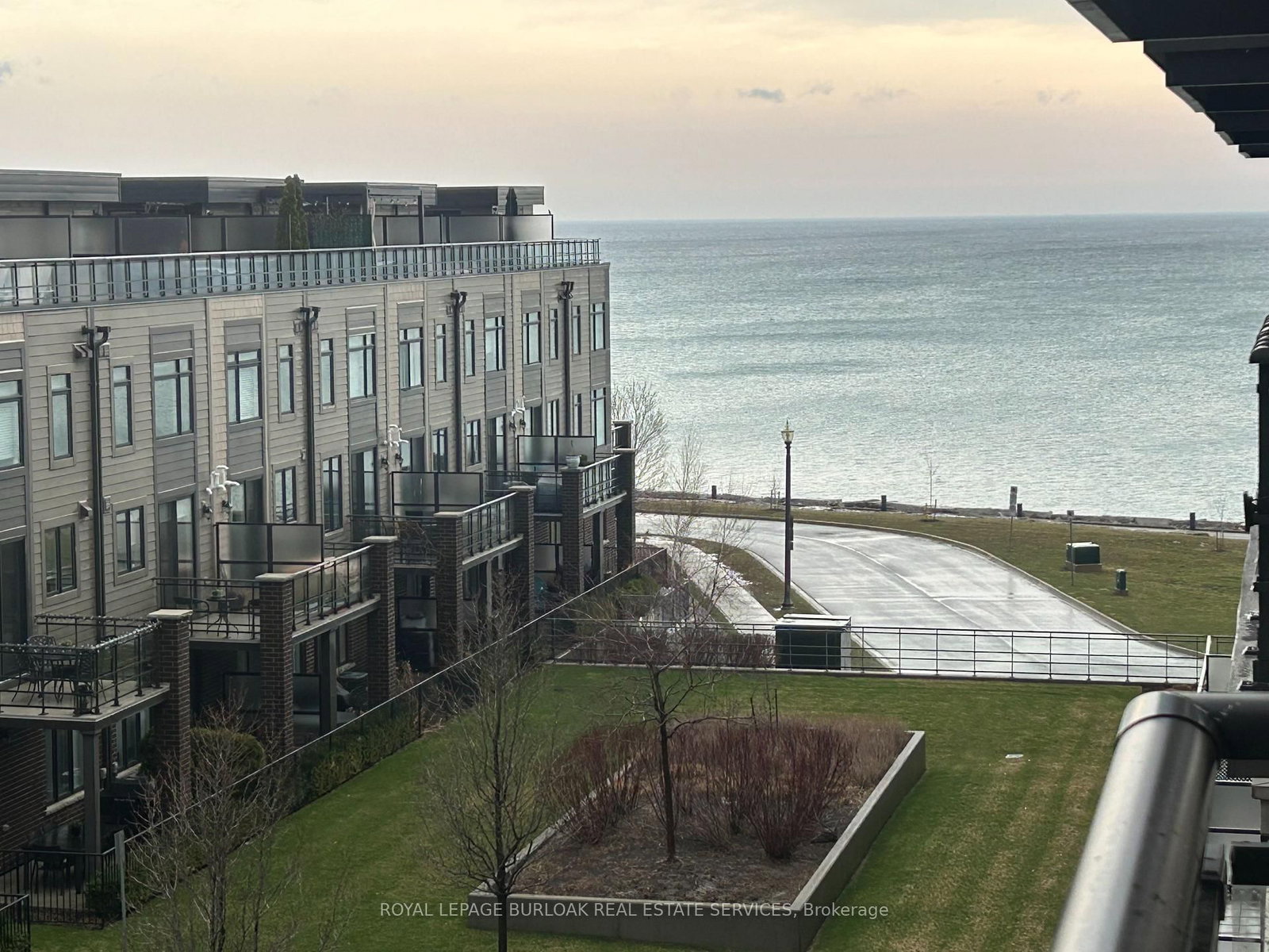 40 Esplanade Lane, Unit 409 - Photo 2