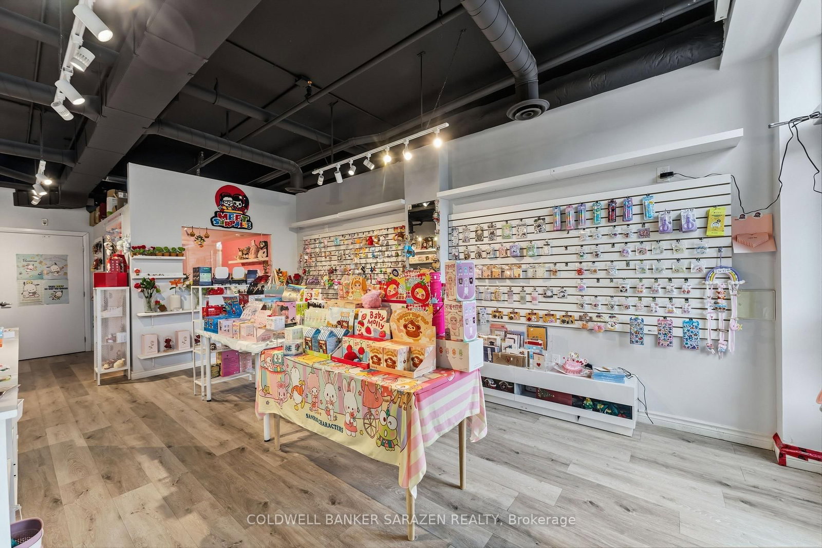 613 Longfields Dr Drive, Unit 105 - Photo 8