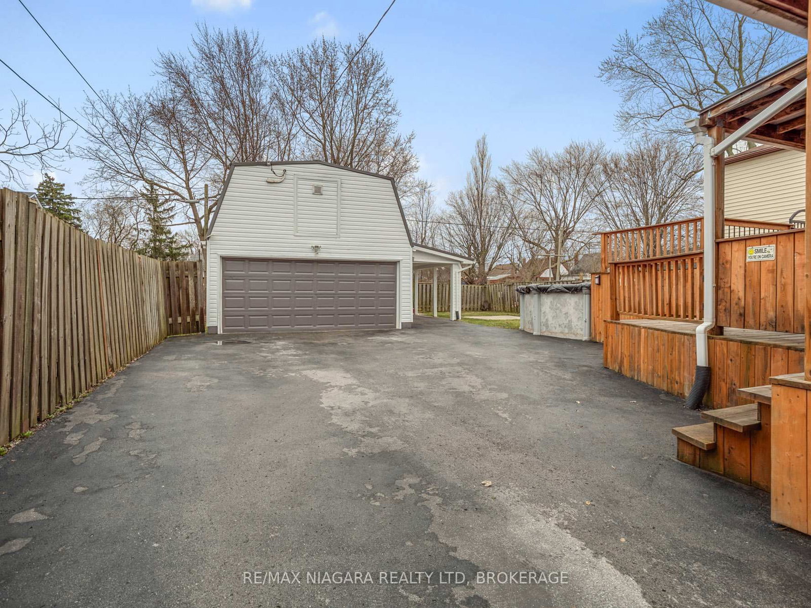 Detached House for sale at 198 Murray Street, Fort Erie, Ontario, L2A 2B6 - Central - MLS: X12953540