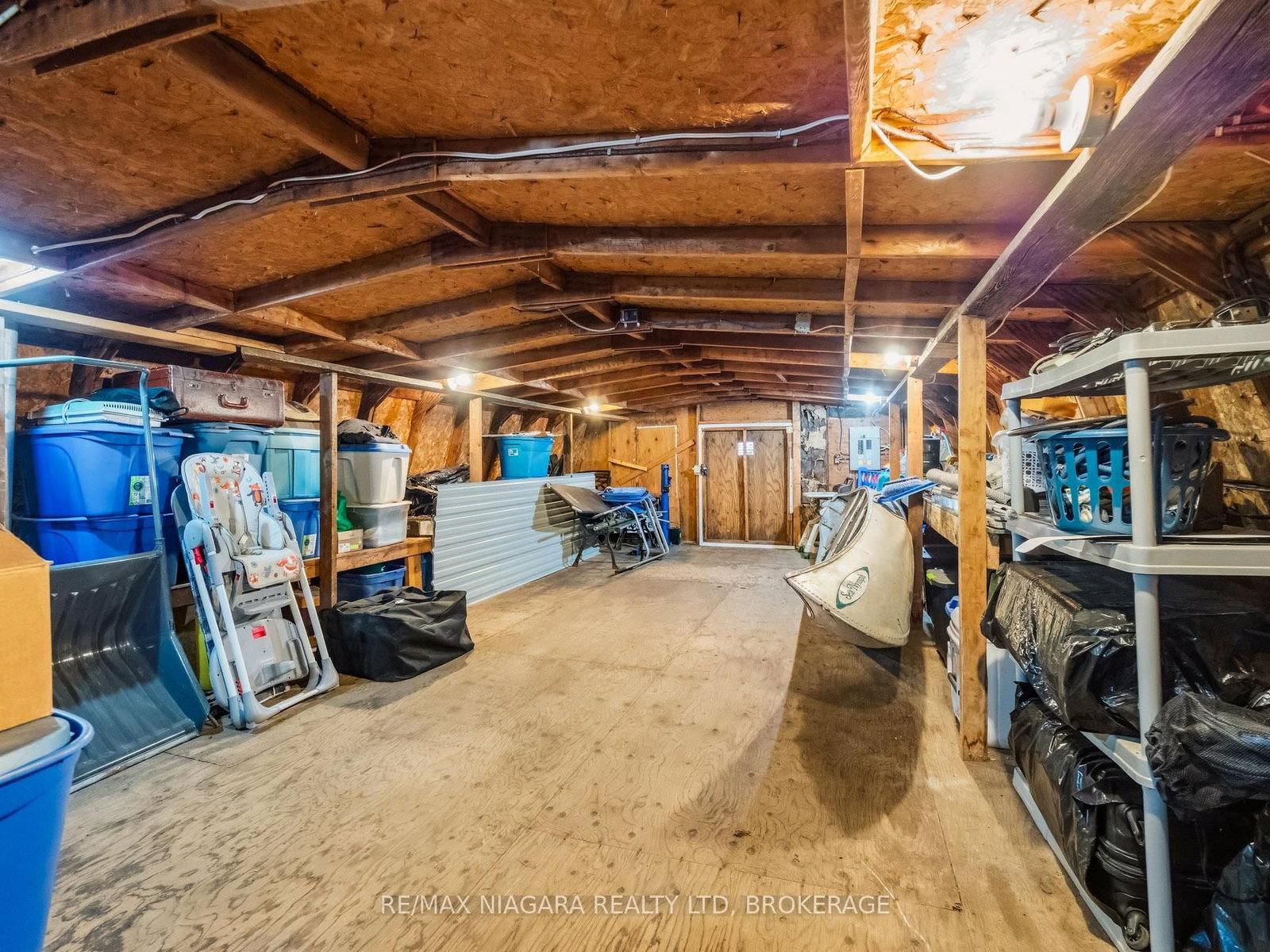 Detached House for sale at 198 Murray Street, Fort Erie, Ontario, L2A 2B6 - Central - MLS: X12953540