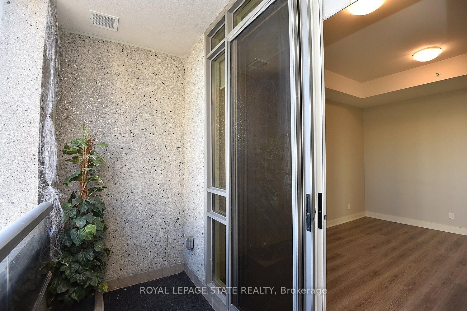 Condo for sale at 603-150 Main Street, Hamilton, Ontario, L8P 1H8 - Central - MLS: X12953674