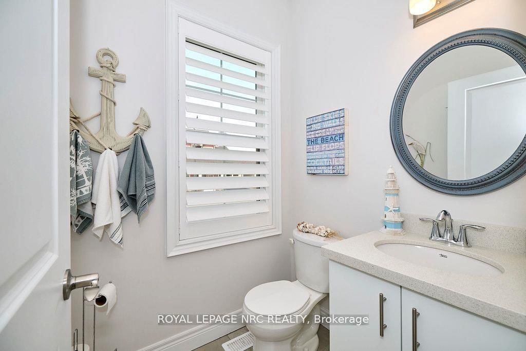 Detached House for sale at 3806 RYAN Avenue, Fort Erie, Ontario, L0S 1B0 - Crystal Beach - MLS: X12953720