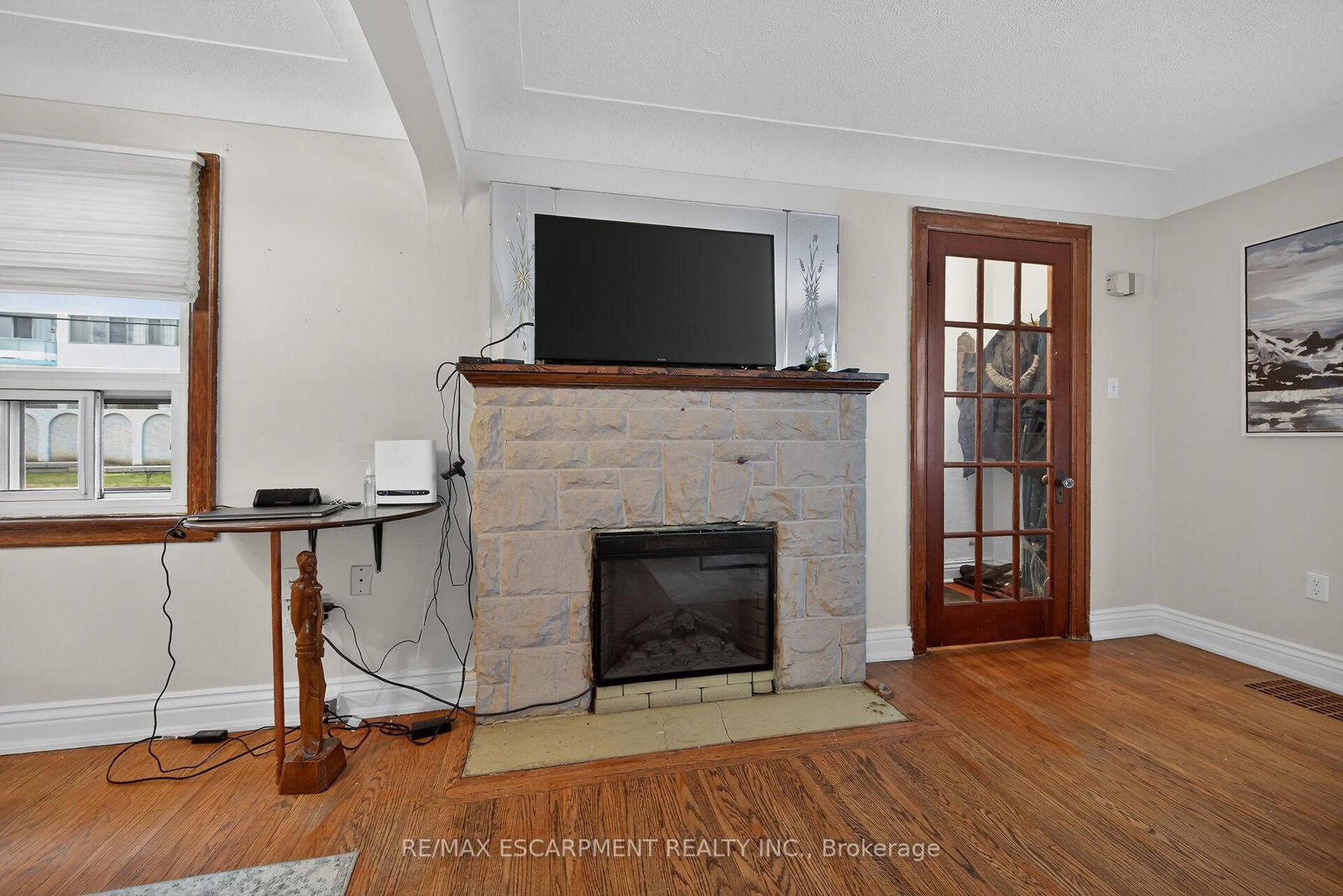 Detached House for sale at 144 Hunter Street, Hamilton, Ontario, L8P 1R1 - Durand - MLS: X12953736