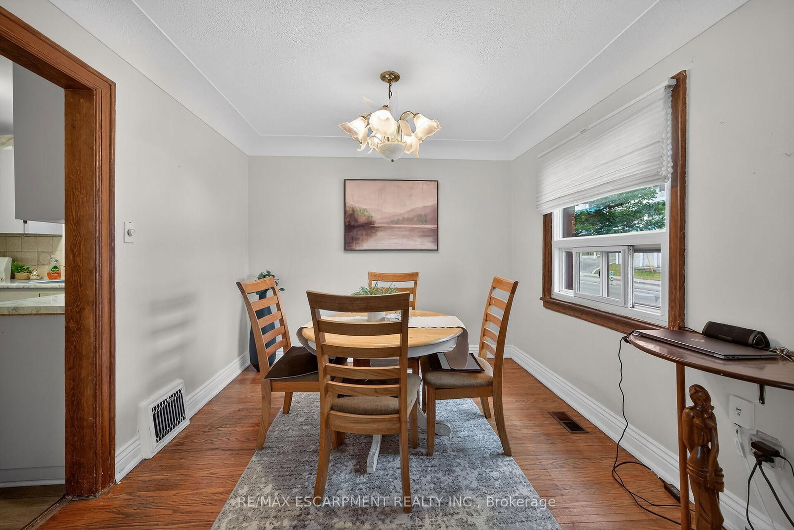 Detached House for sale at 144 Hunter Street, Hamilton, Ontario, L8P 1R1 - Durand - MLS: X12953736