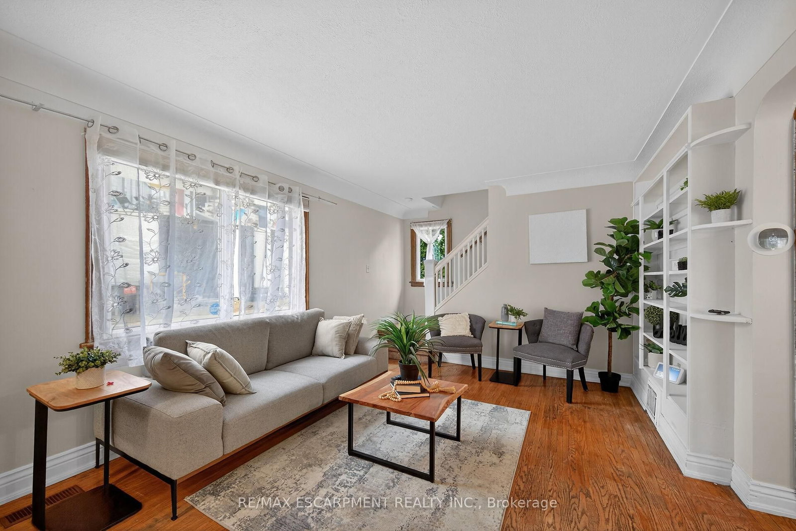 Detached House for sale at 144 Hunter Street, Hamilton, Ontario, L8P 1R1 - Durand - MLS: X12953736