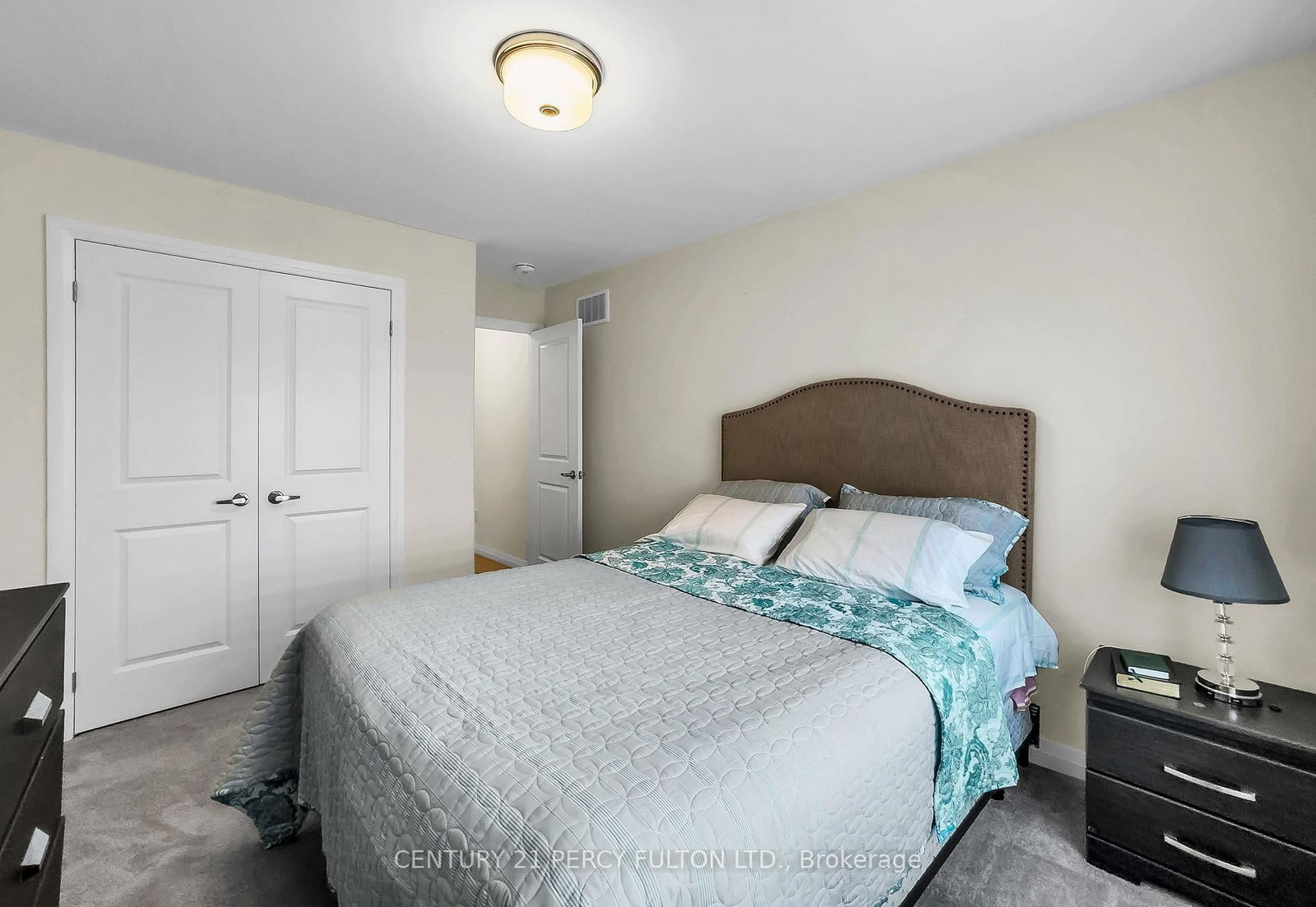 Detached House for sale at 302 Cullen Trail, Peterborough, Ontario, K9H 0J8 - Northcrest Ward 5 - MLS: X12953740