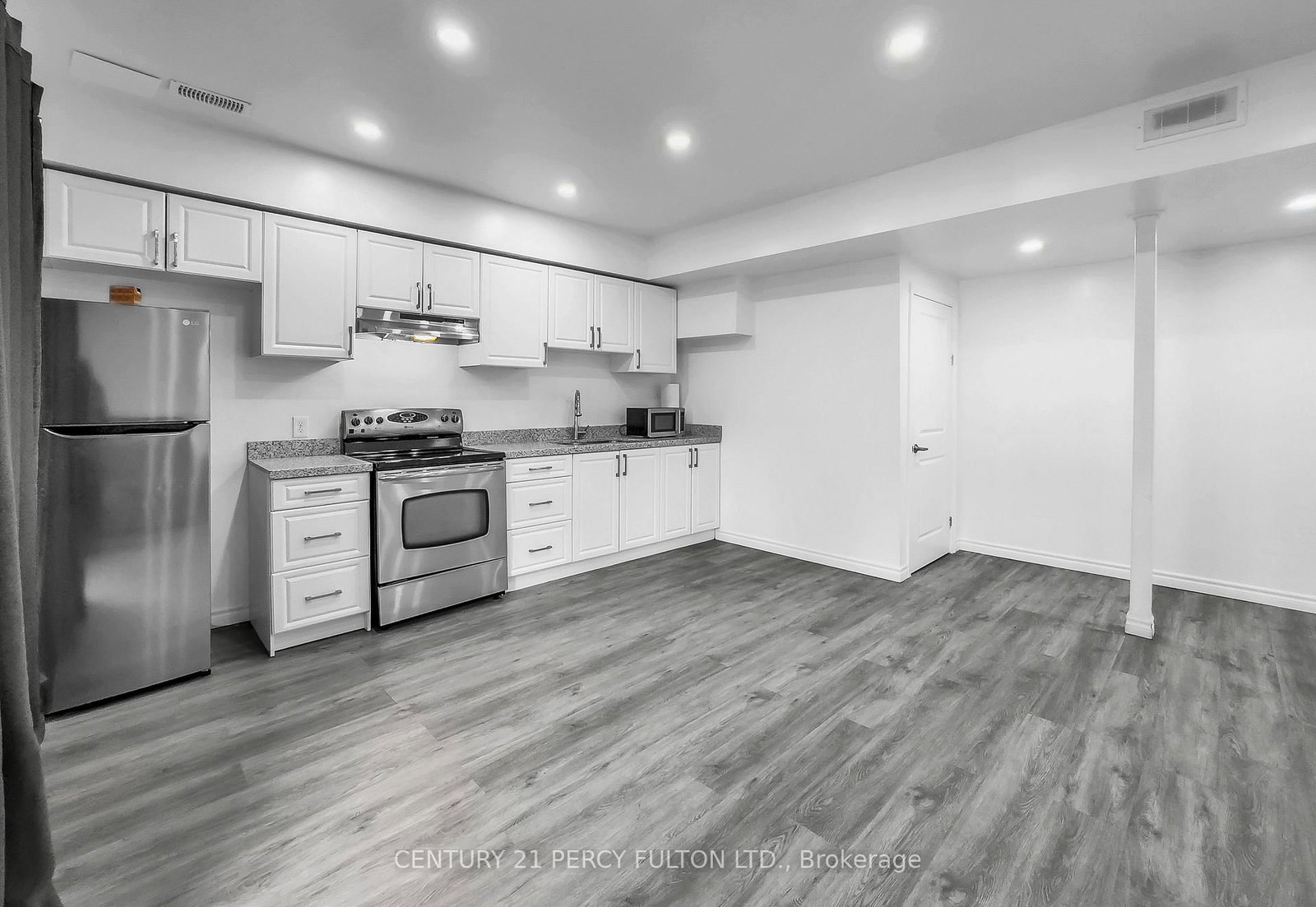 Detached House for sale at 302 Cullen Trail, Peterborough, Ontario, K9H 0J8 - Northcrest Ward 5 - MLS: X12953740