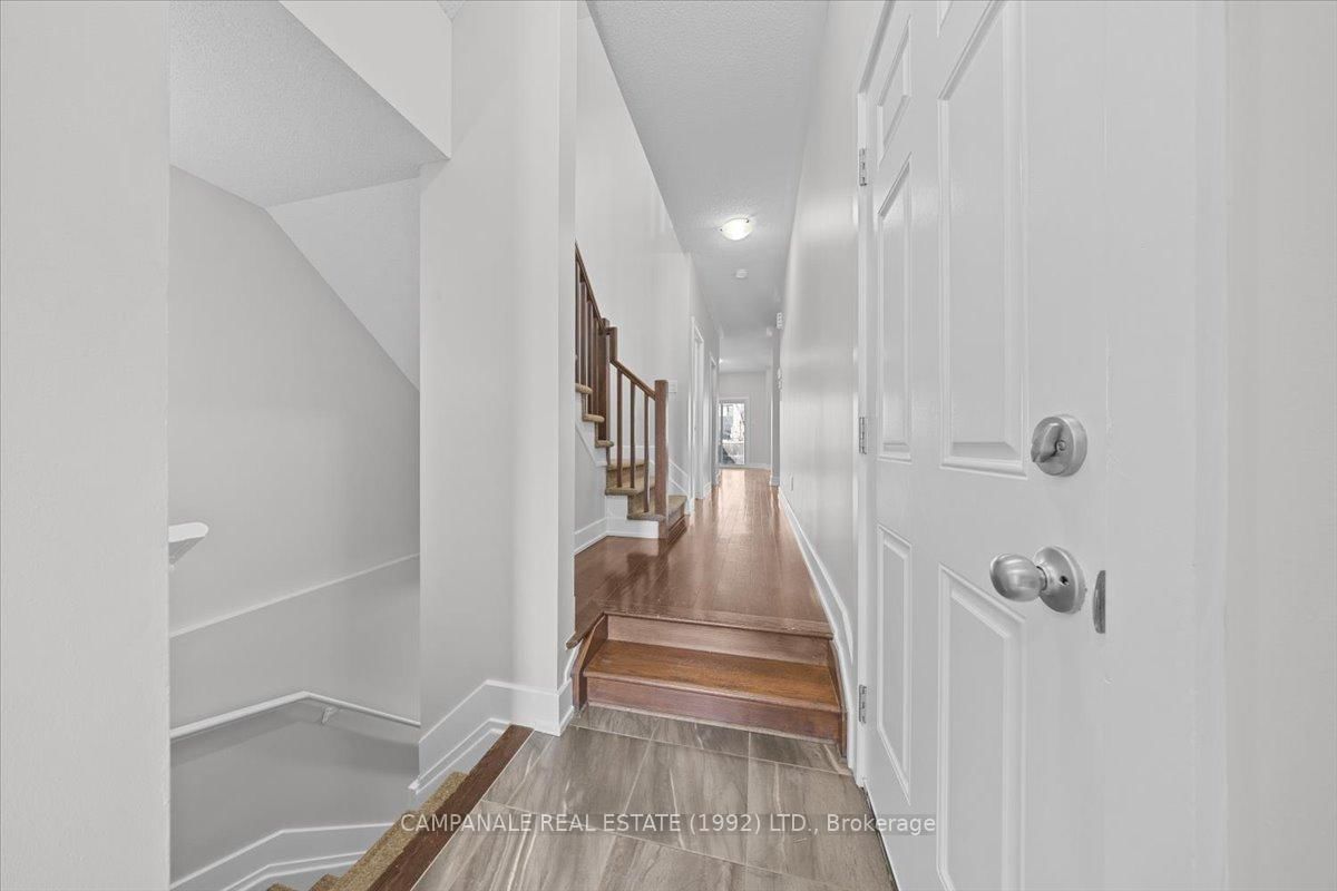 Townhouse for sale at 372 Via Verona Avenue, Ottawa, Ontario, K2J 5X8 - Barrhaven - Longfields - MLS: X12953808