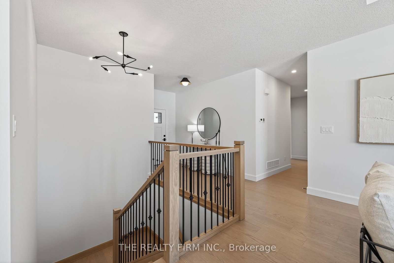 289 King Street • Southwest Middlesex, ON photo 12