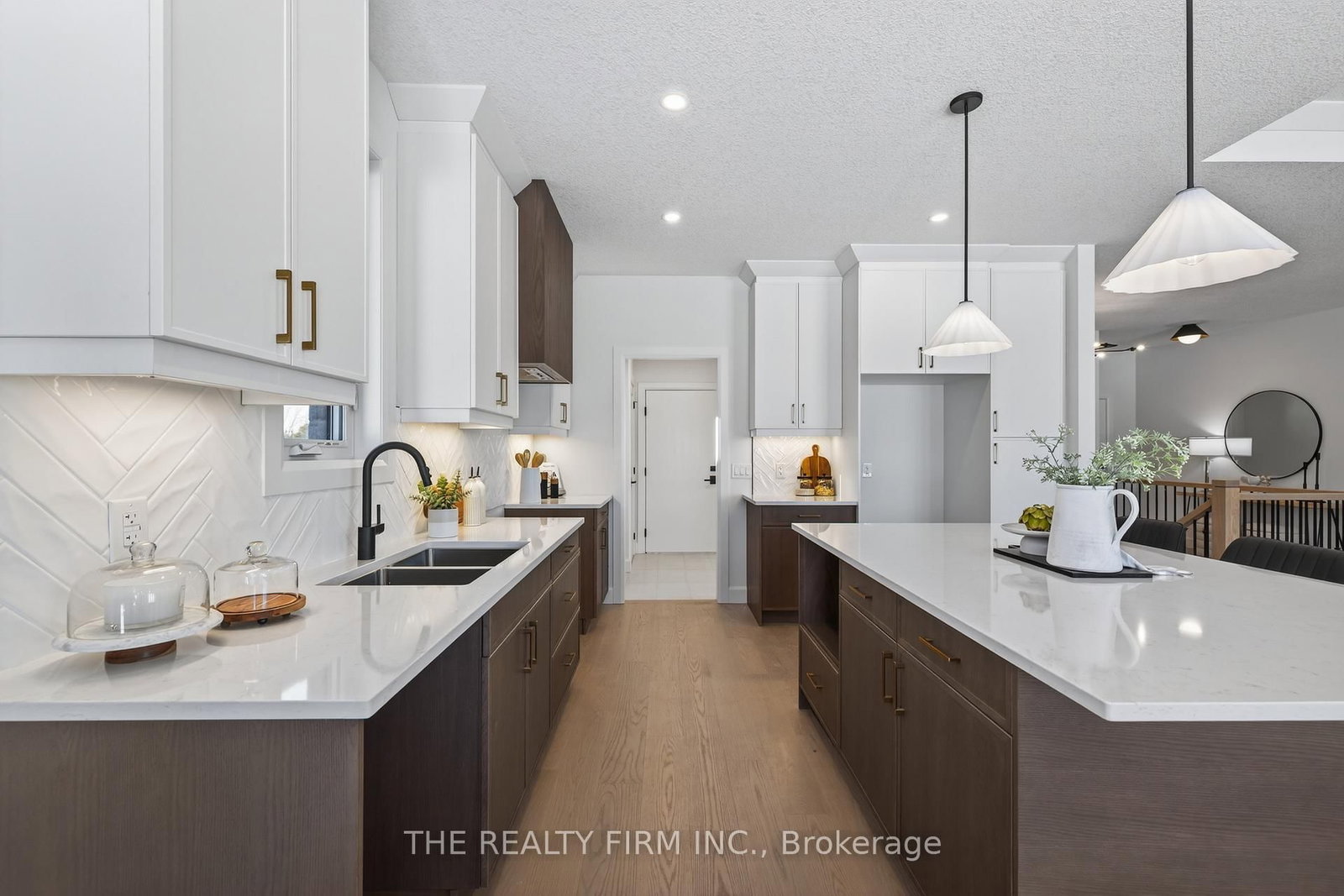 289 King Street • Southwest Middlesex, ON photo 17