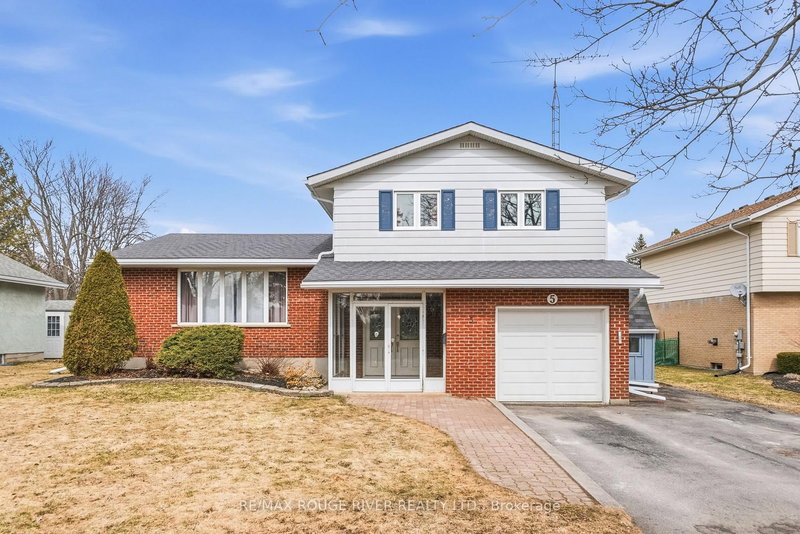 home for sale on 5 Silver Crescent