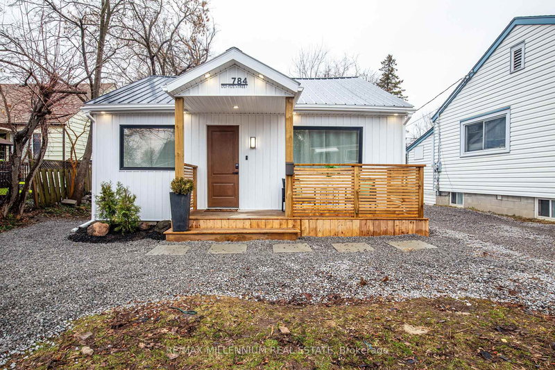 home for sale on 784 Duffus Street