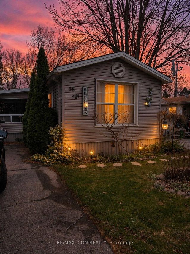 35 - 9839 Lakeshore Road