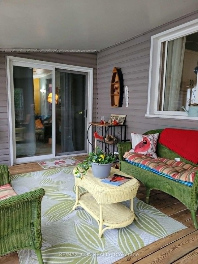 35 - 9839 Lakeshore Road