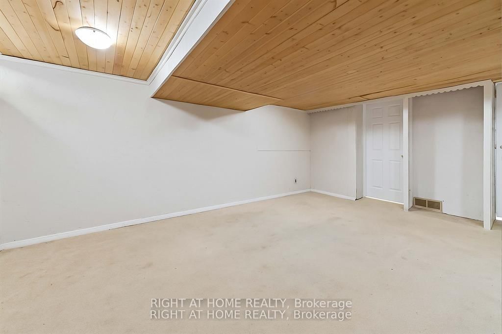5 Hadley Circle, Unit 21 - Photo 17