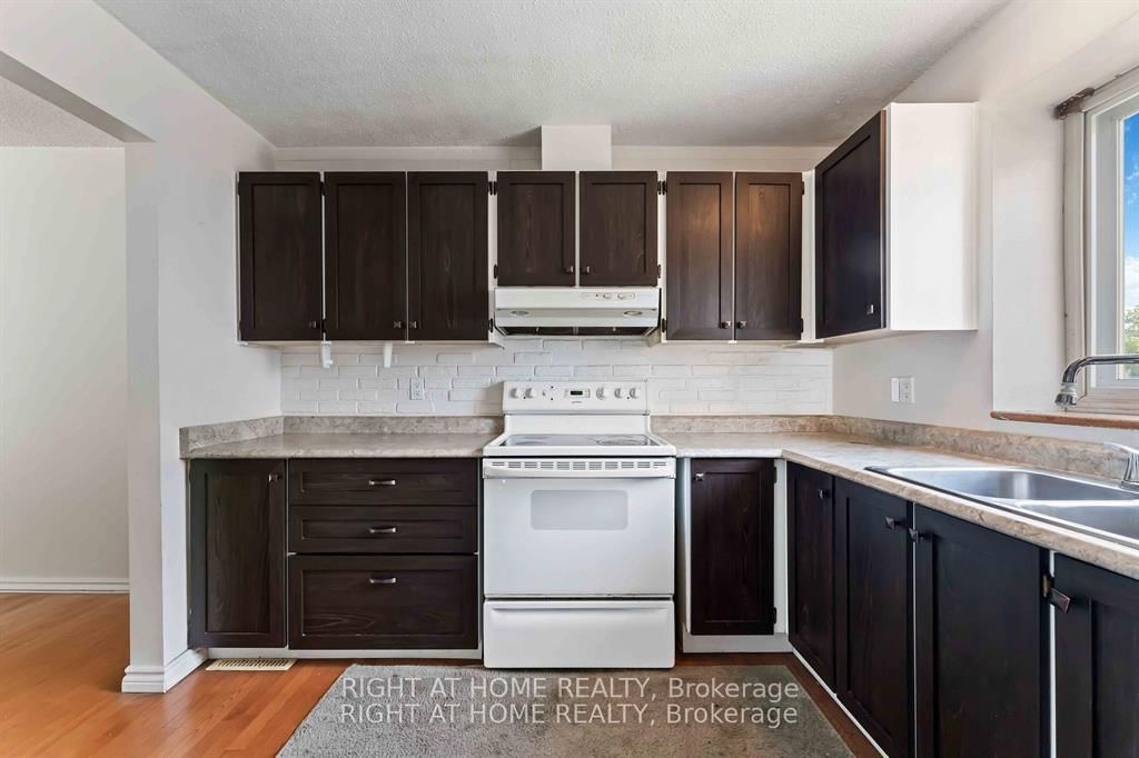 5 Hadley Circle, Unit 21 - Photo 4