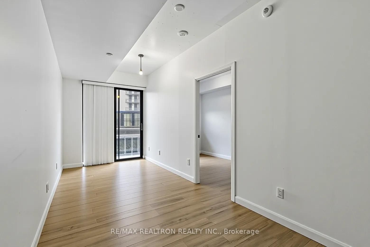 7 Erie Avenue, Unit 305 - Photo 6
