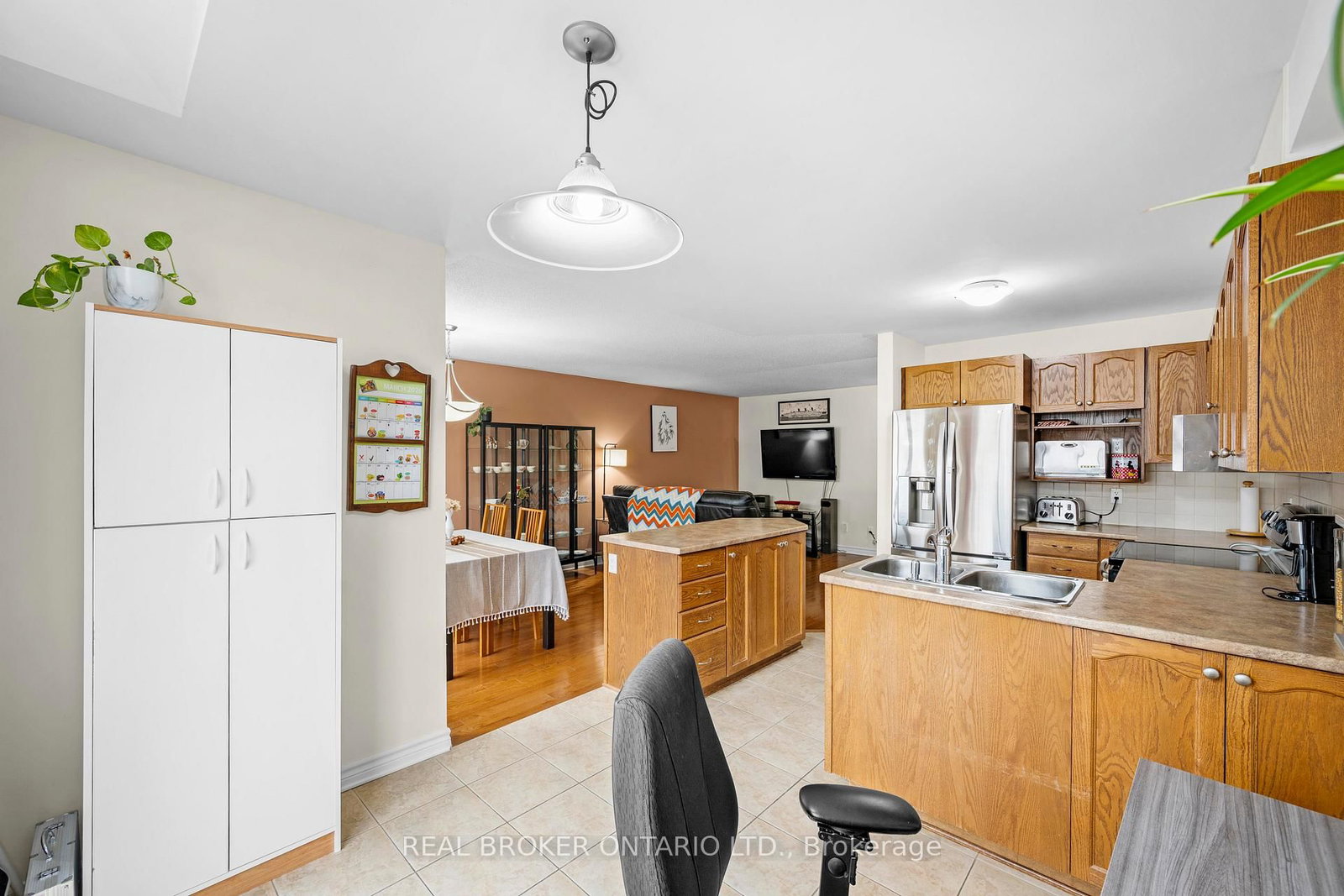 Townhouse for sale at 716 Whaley Ridge, Ottawa, Ontario, K4A 0P7 - Avalon East - MLS: X12954542