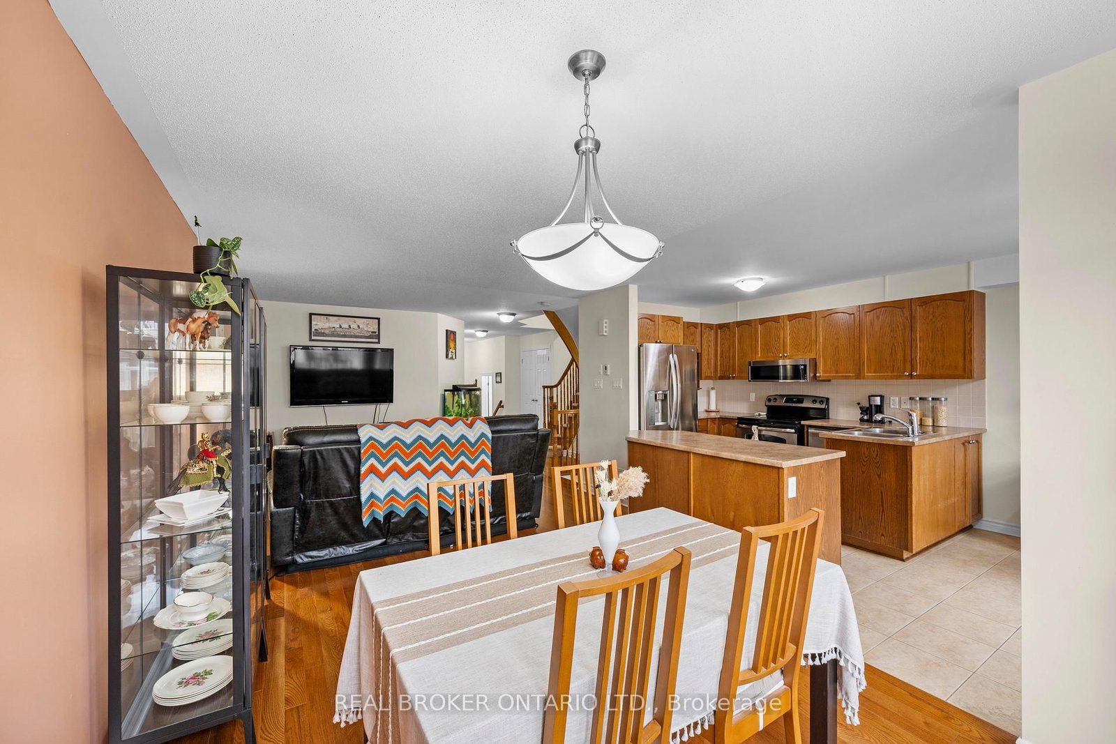 Townhouse for sale at 716 Whaley Ridge, Ottawa, Ontario, K4A 0P7 - Avalon East - MLS: X12954542