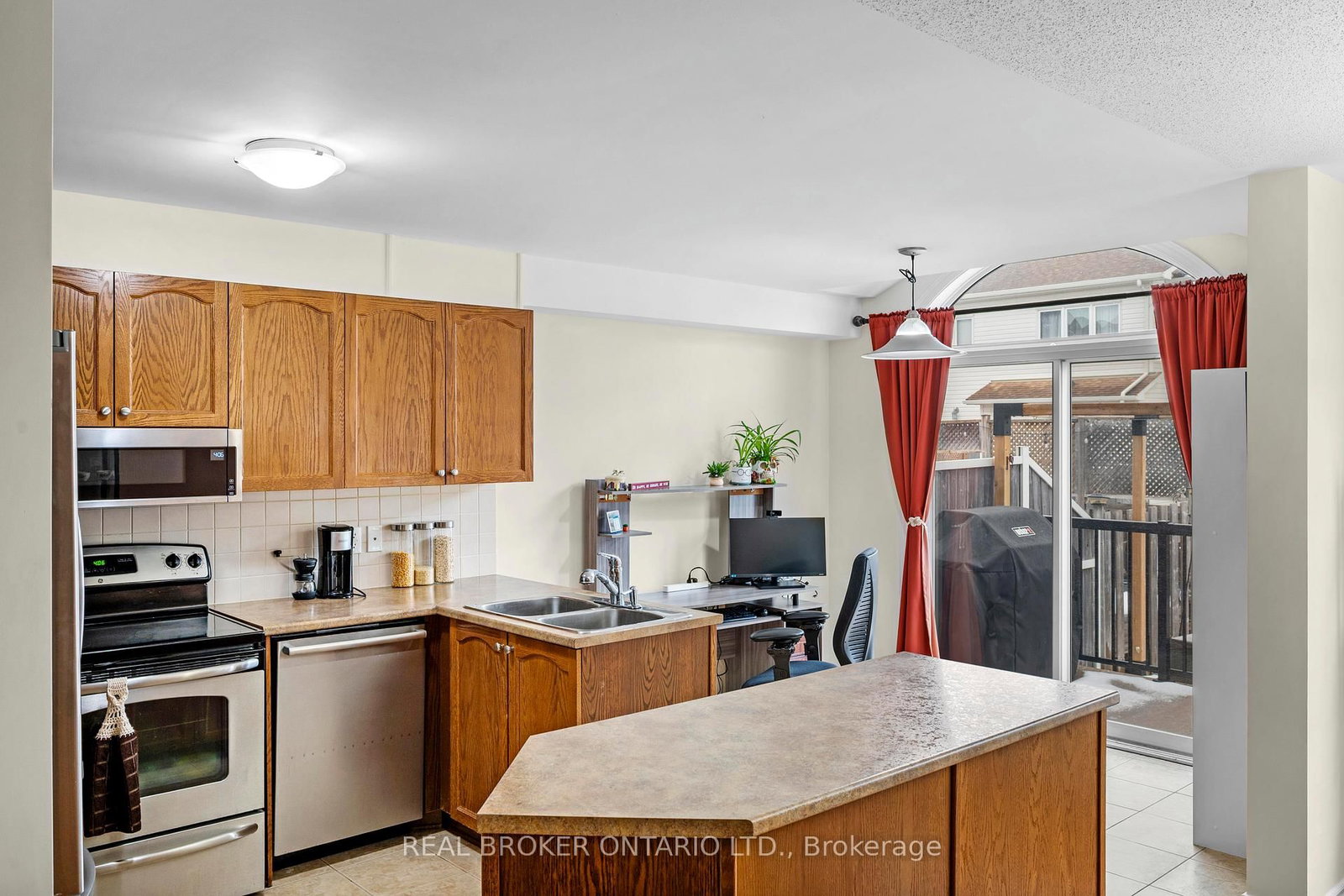 Townhouse for sale at 716 Whaley Ridge, Ottawa, Ontario, K4A 0P7 - Avalon East - MLS: X12954542