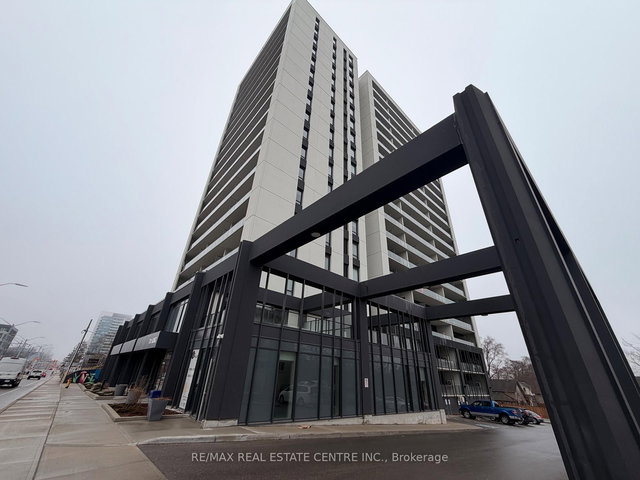 301 - 741 King Street W