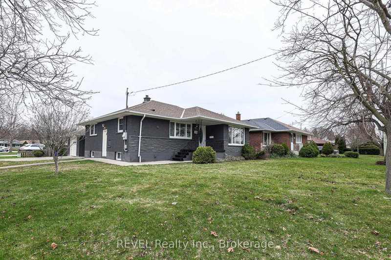 325 Grantham Ave, St. Catharines, L2M 5A8 | Image 2