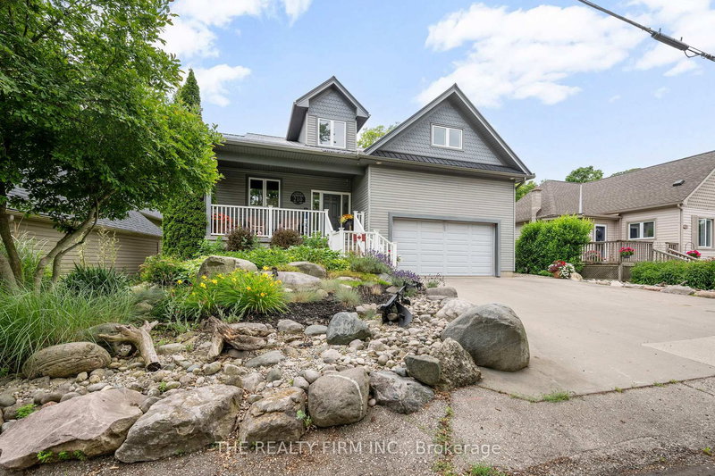 210 Cornell Dr, Central Elgin, N5L 1A5 | Image 3