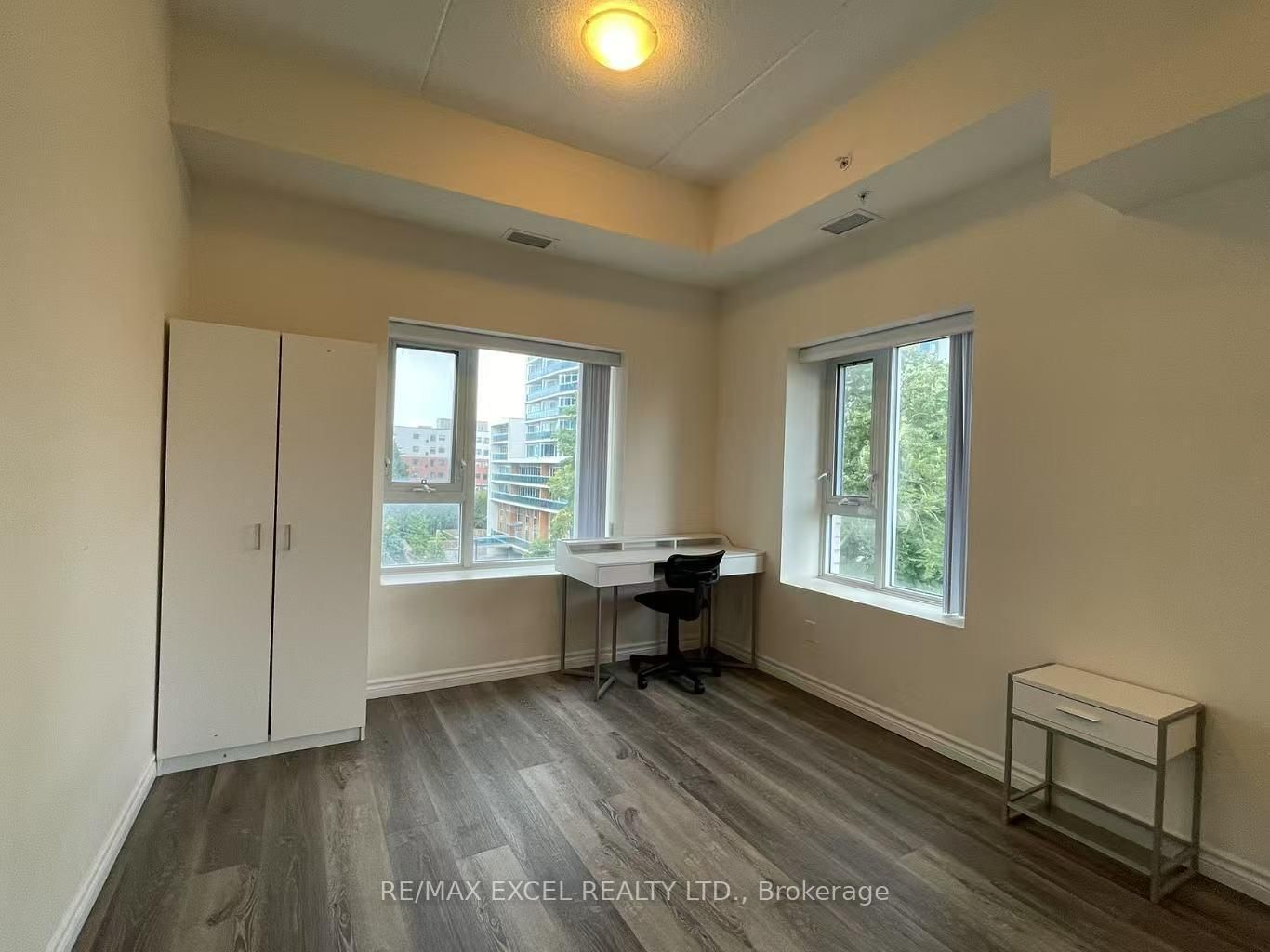 246 Lester Street, Unit 709 - Photo 6