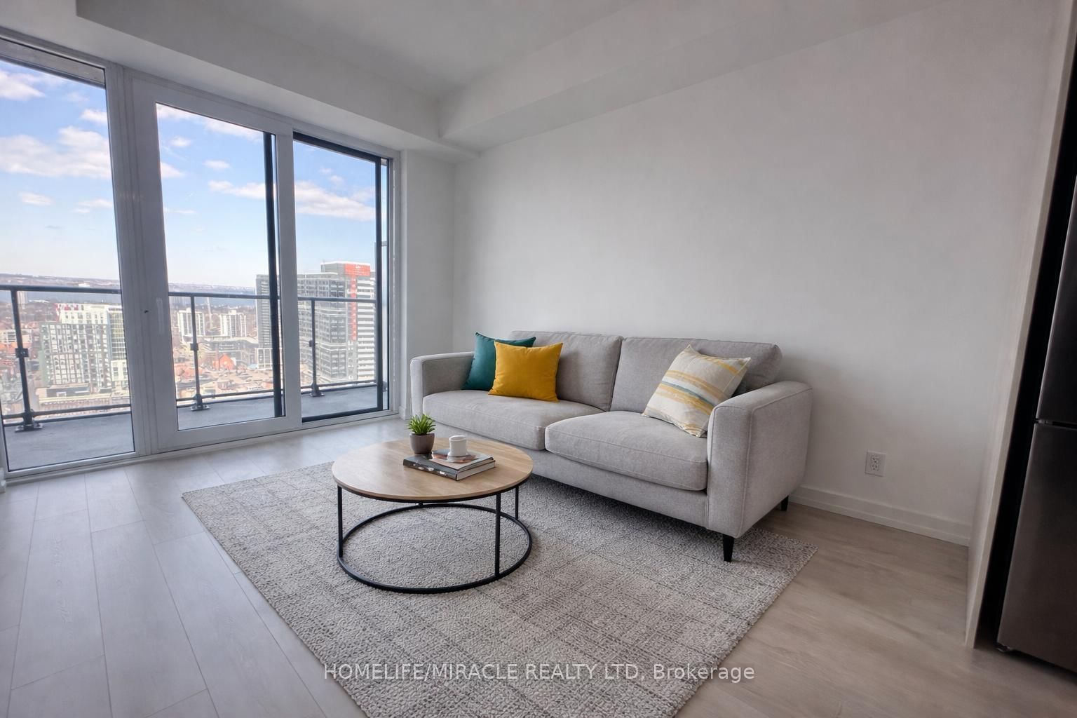 75 James Street S, Unit 2705 - Photo 8