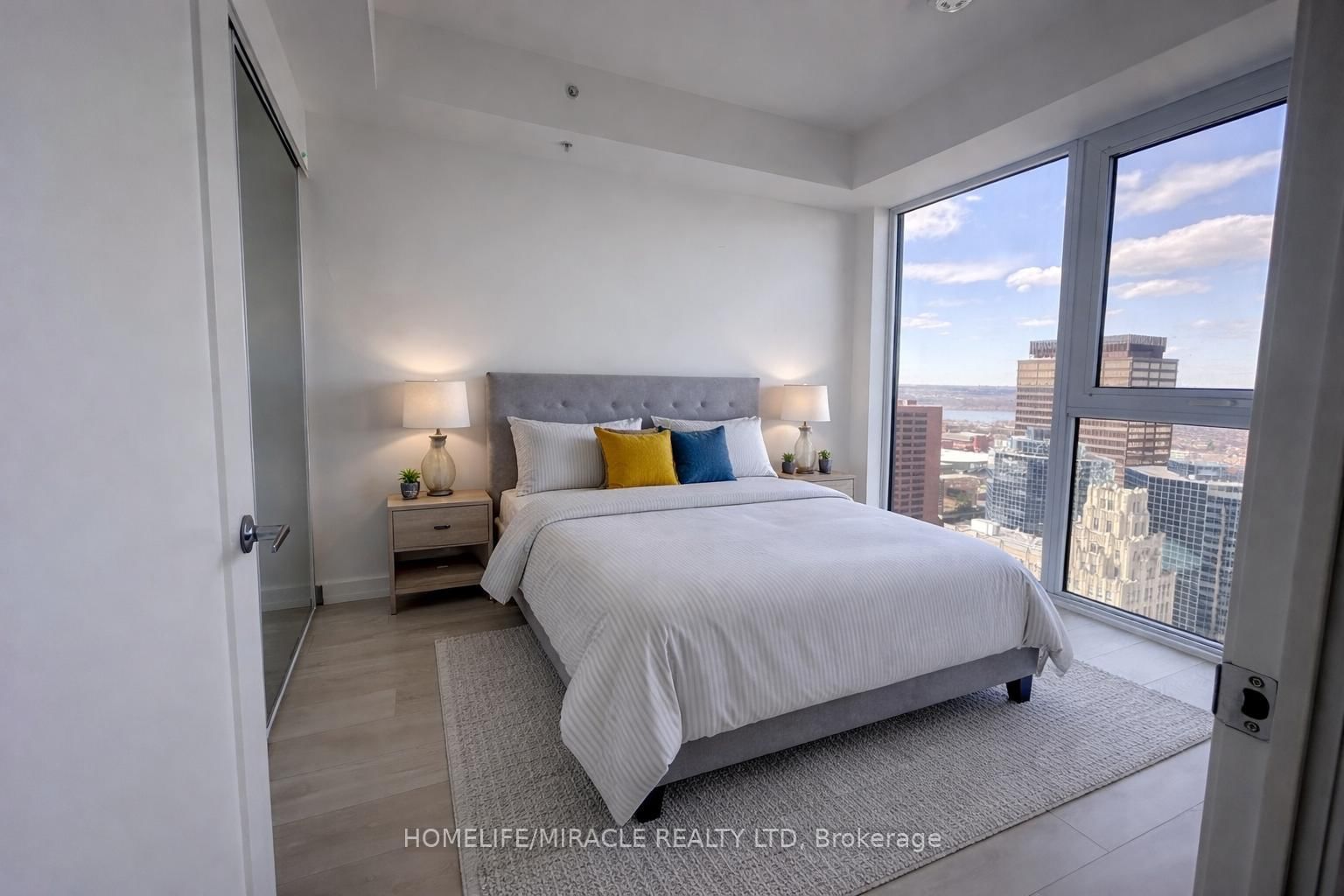 75 James Street S, Unit 2705 - Photo 9