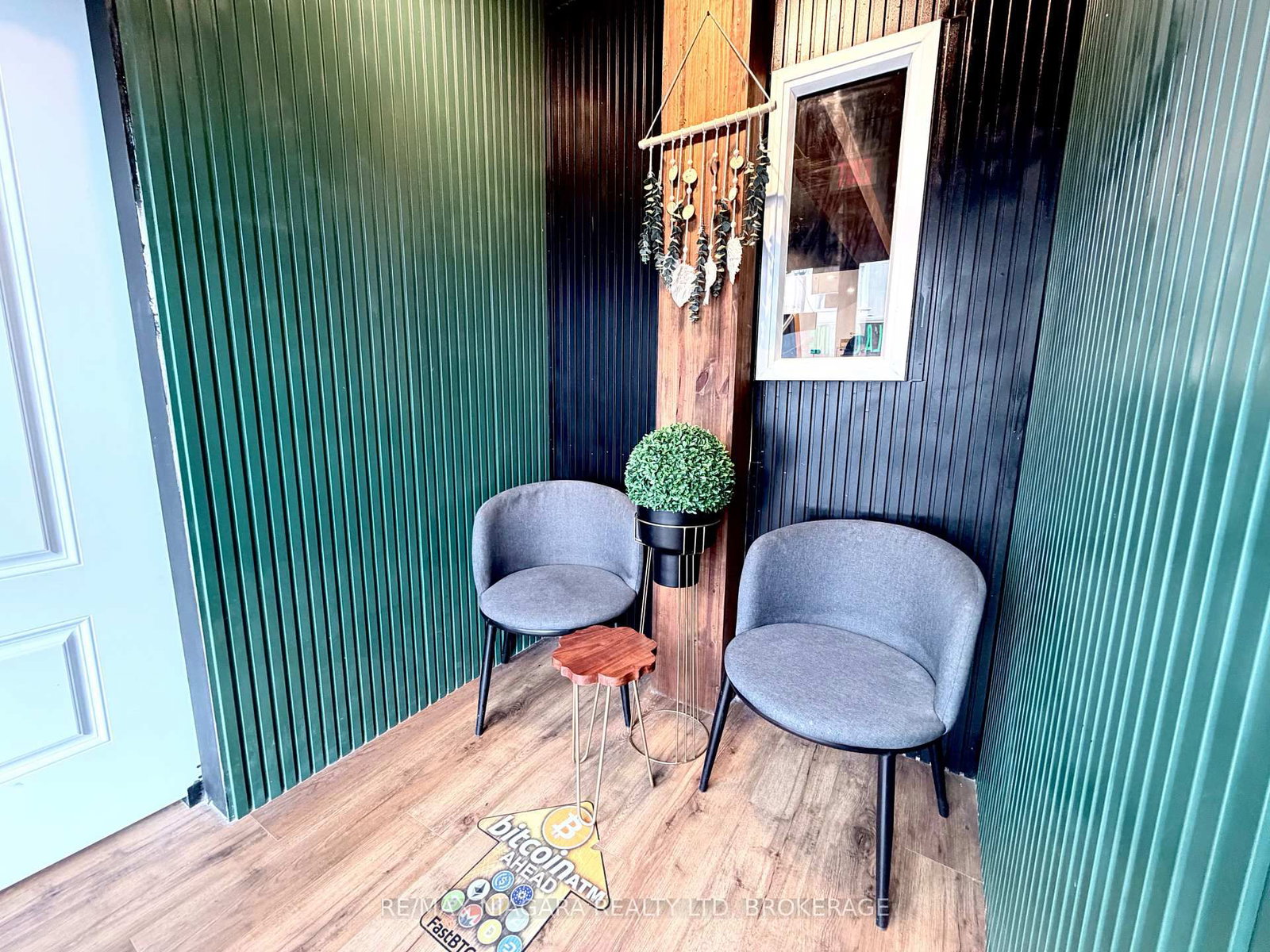 5842 Ferry Street - Photo 18