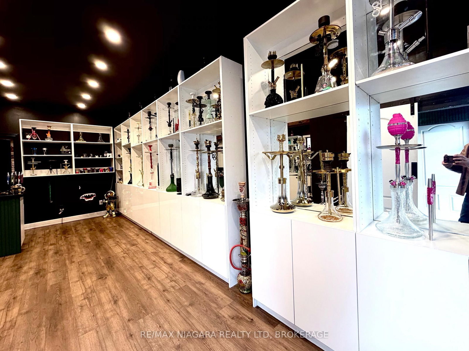 5842 Ferry Street - Photo 3