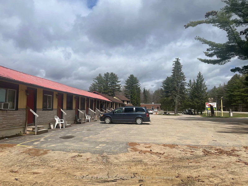 469 Bethune Dr N, Gravenhurst, P1P 1B8 | Image 3