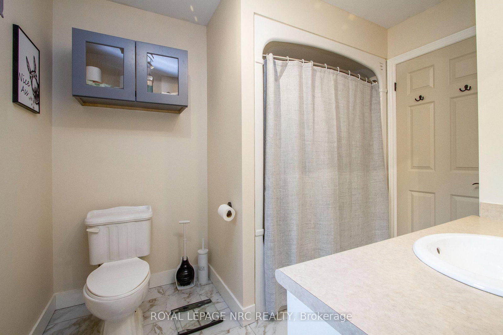 Detached House for sale at 3270 Poplar Avenue, Fort Erie, Ontario, L0S 1N0 - Ridgeway - MLS: X12954986