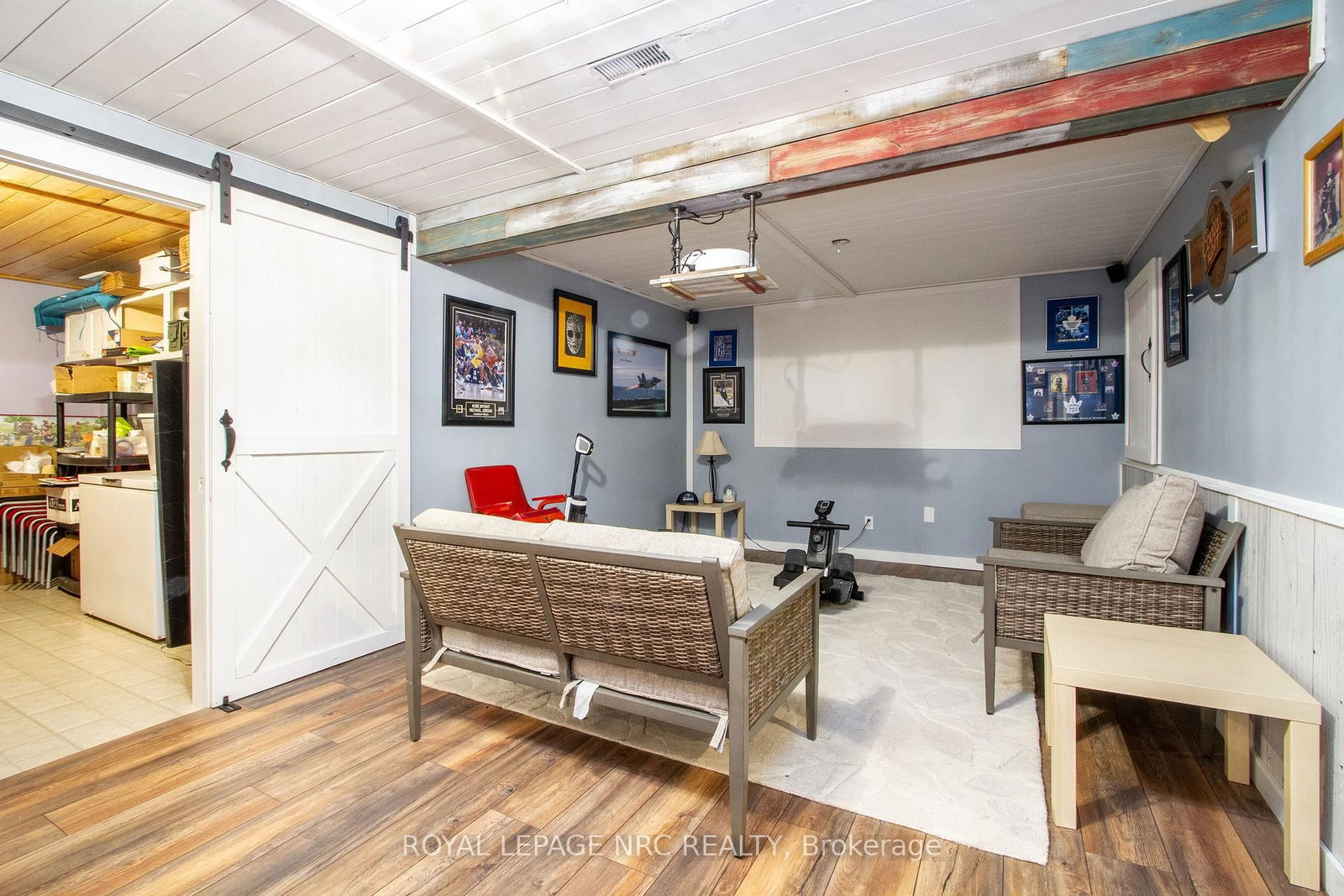 Detached House for sale at 3270 Poplar Avenue, Fort Erie, Ontario, L0S 1N0 - Ridgeway - MLS: X12954986