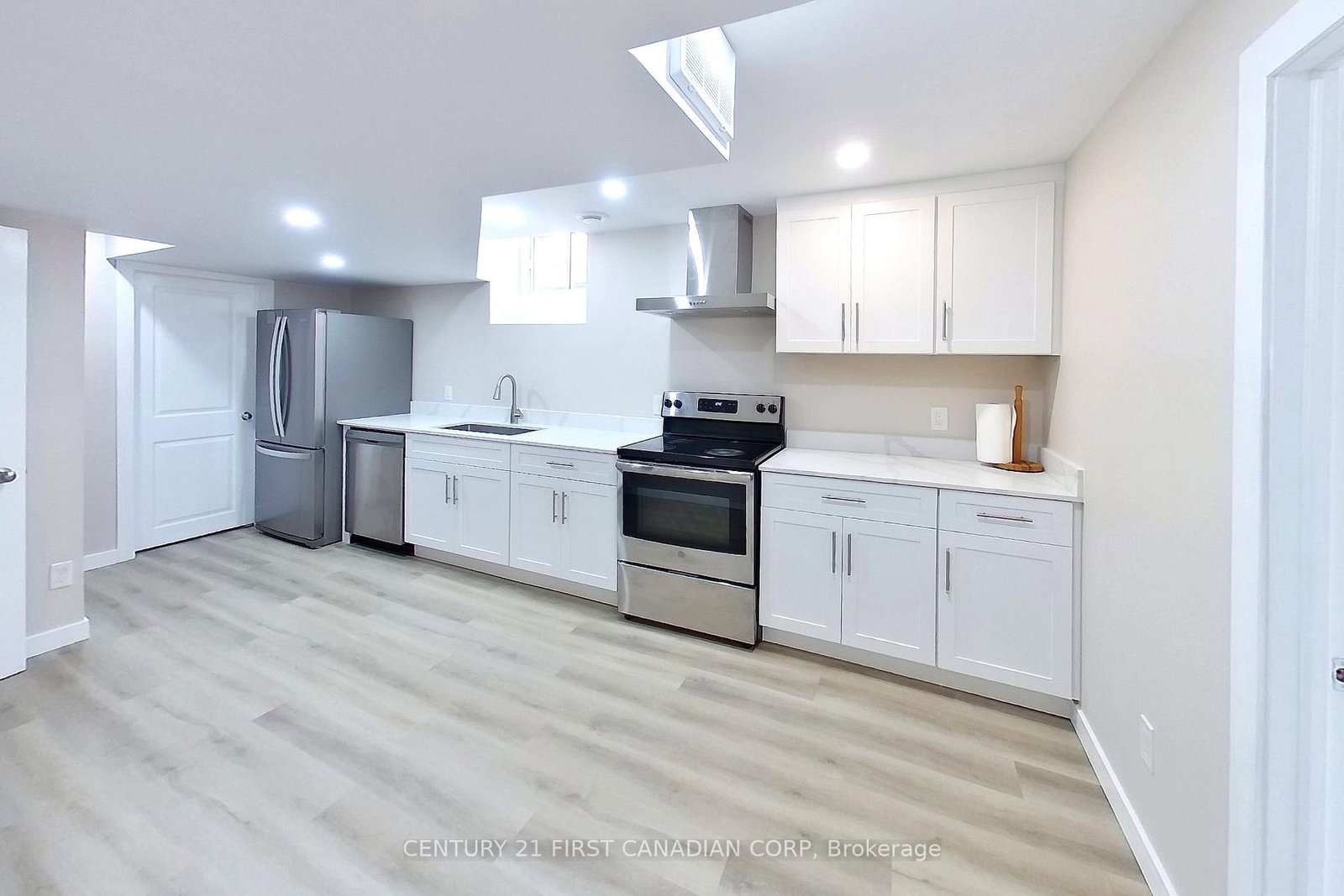 910 Reeves Avenue, Unit Lower Unit - Photo 3