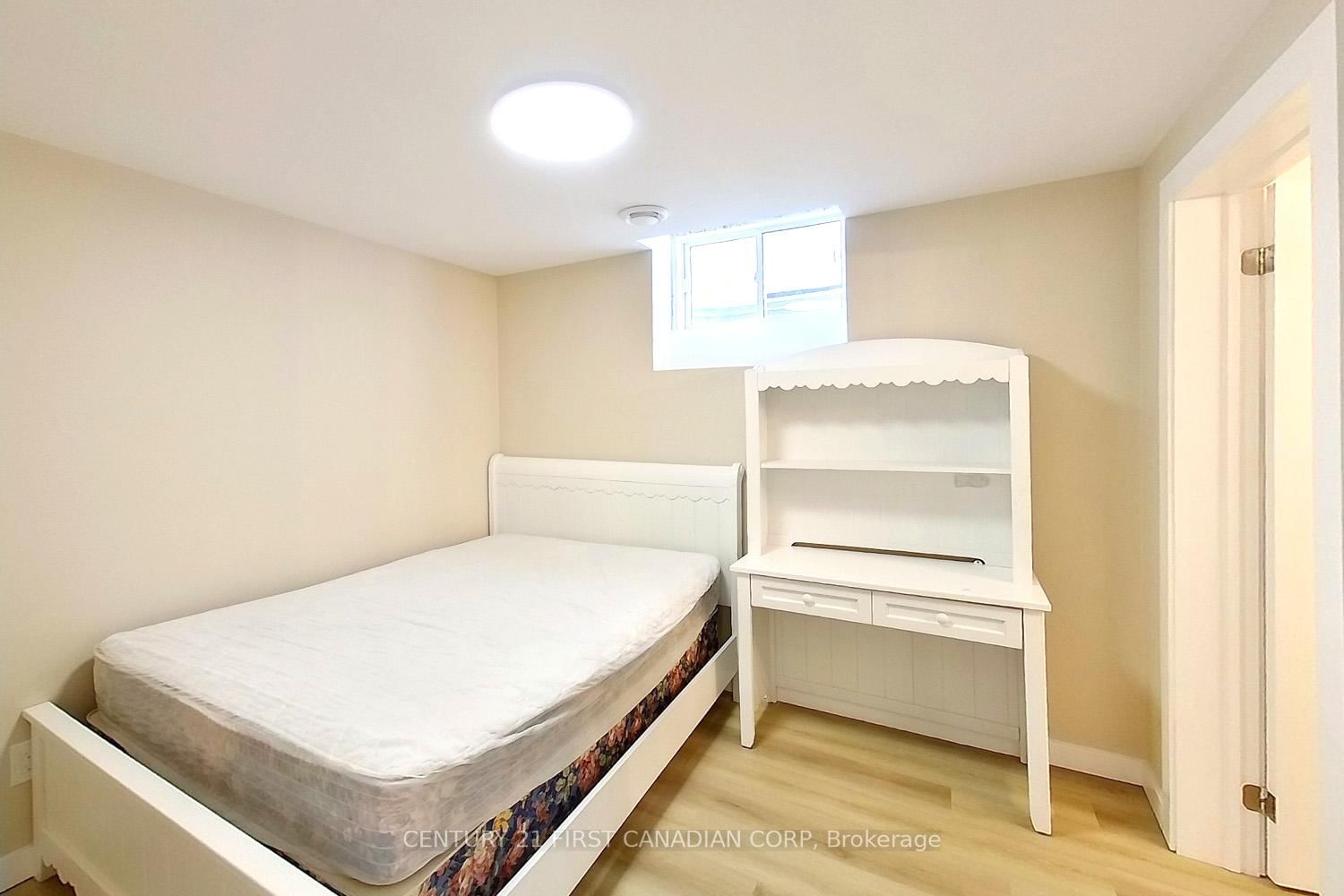 910 Reeves Avenue, Unit Lower Unit - Photo 4