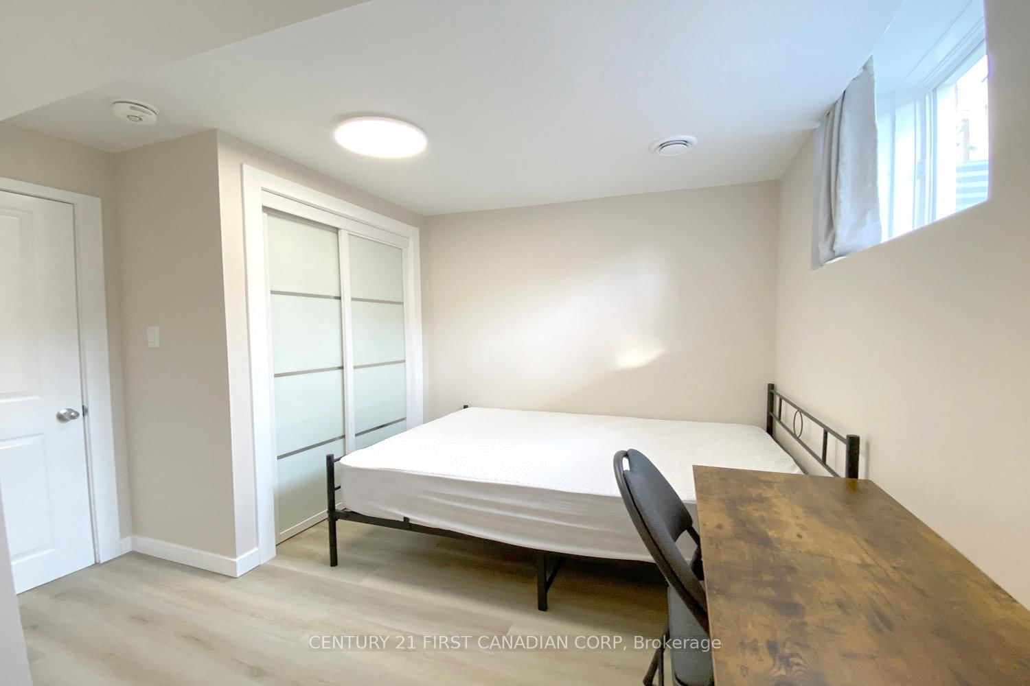 910 Reeves Avenue, Unit Lower Unit - Photo 6