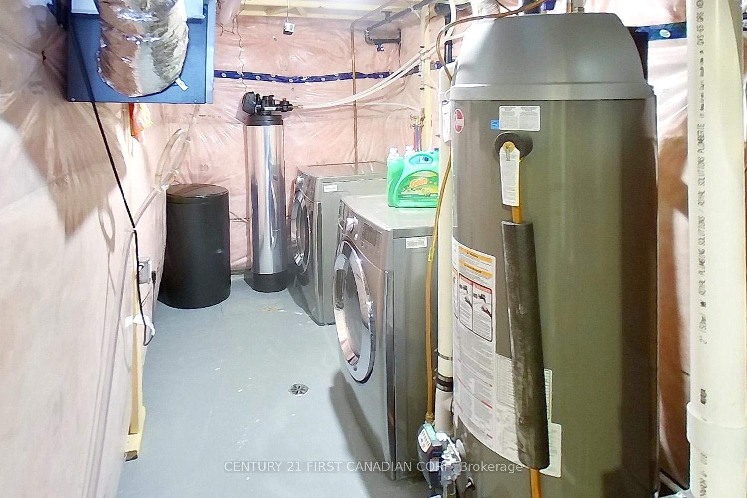 910 Reeves Avenue, Unit Lower Unit - Photo 8