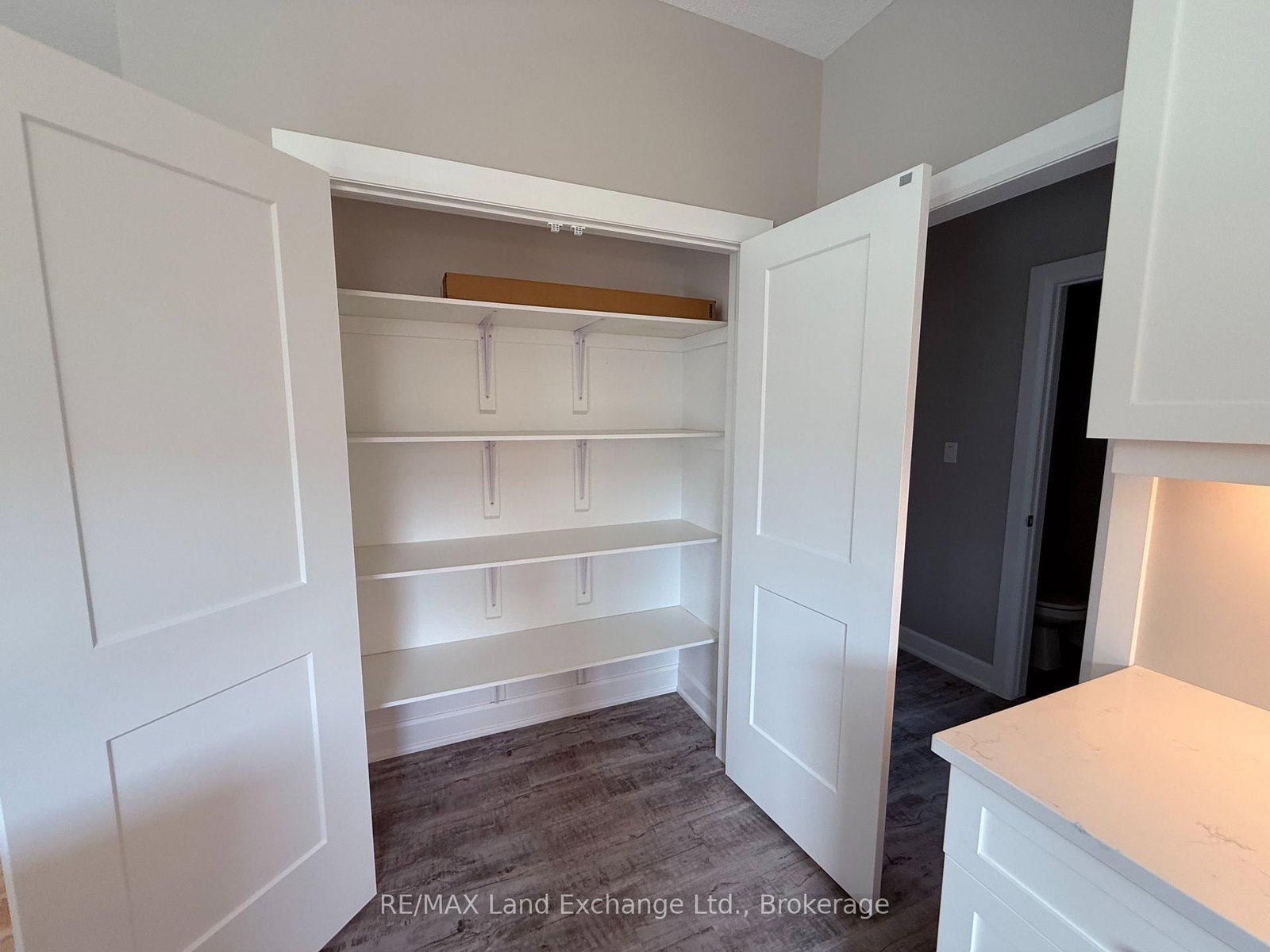 8 GOLF LINKS Road • #Unit 2 • Kincardine, ON photo 9