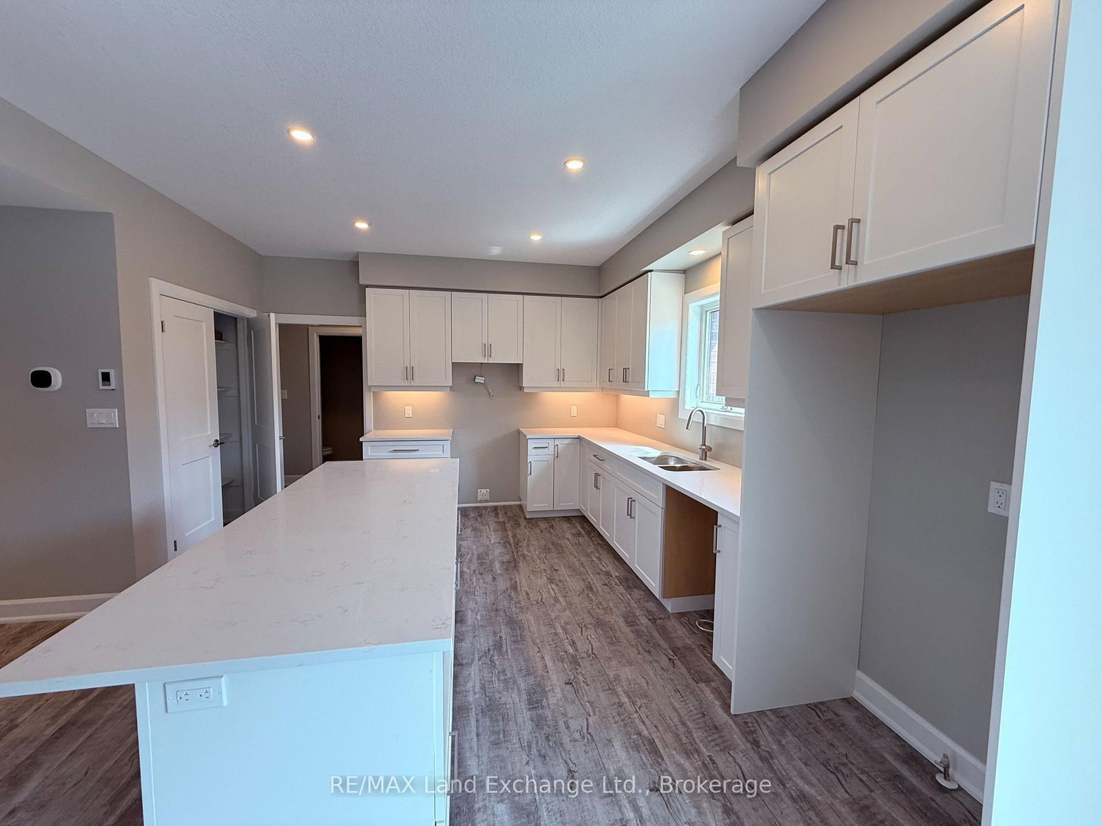 8 GOLF LINKS Road • #Unit 3 • Kincardine, ON photo 10