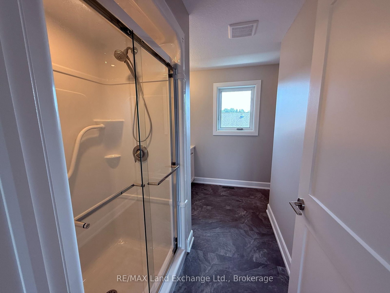 8 GOLF LINKS Road • #Unit 3 • Kincardine, ON photo 21
