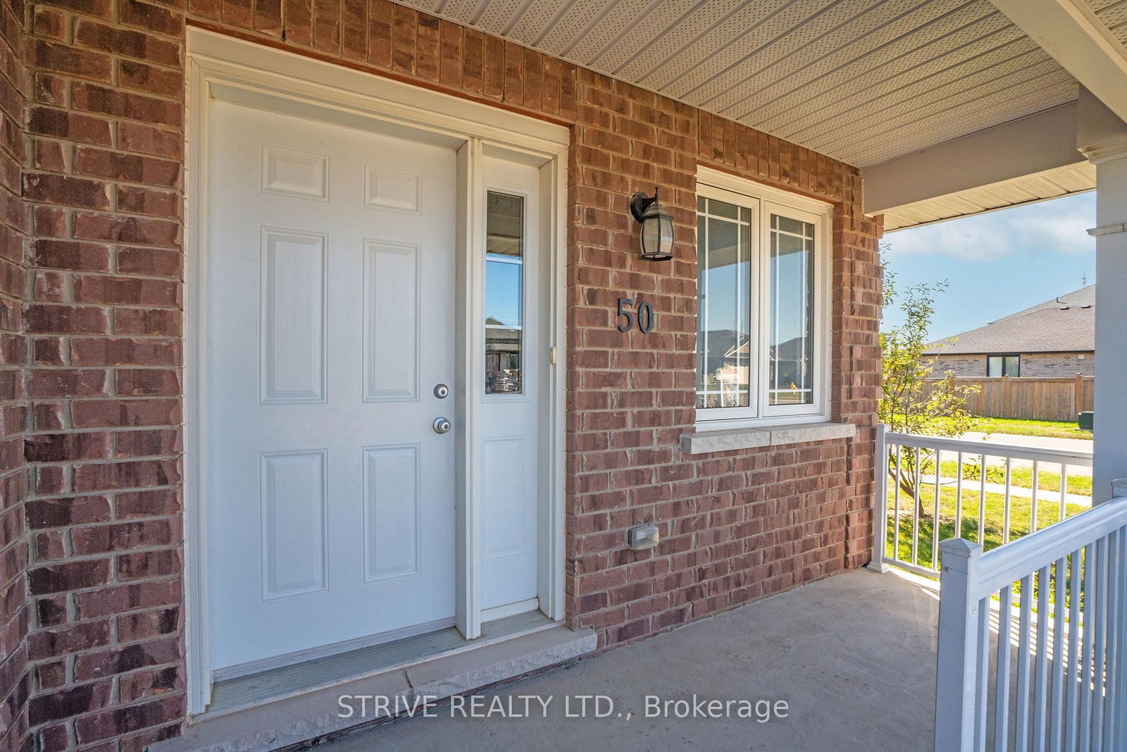 Listing Image 4