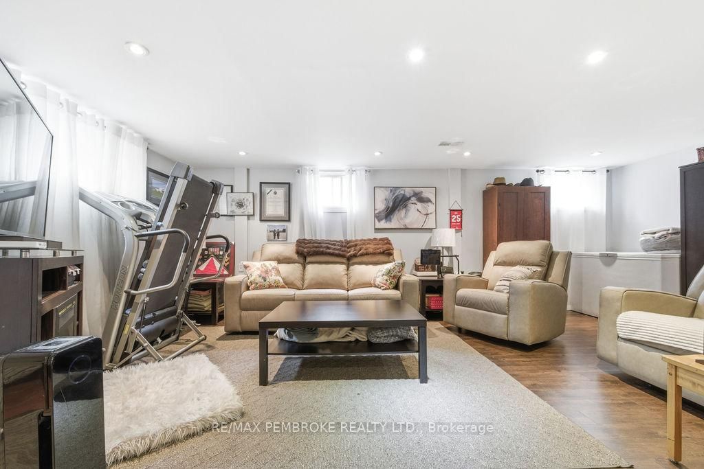 Listing Image 33