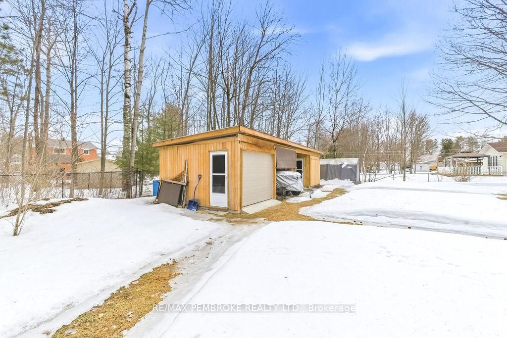Listing Image 44