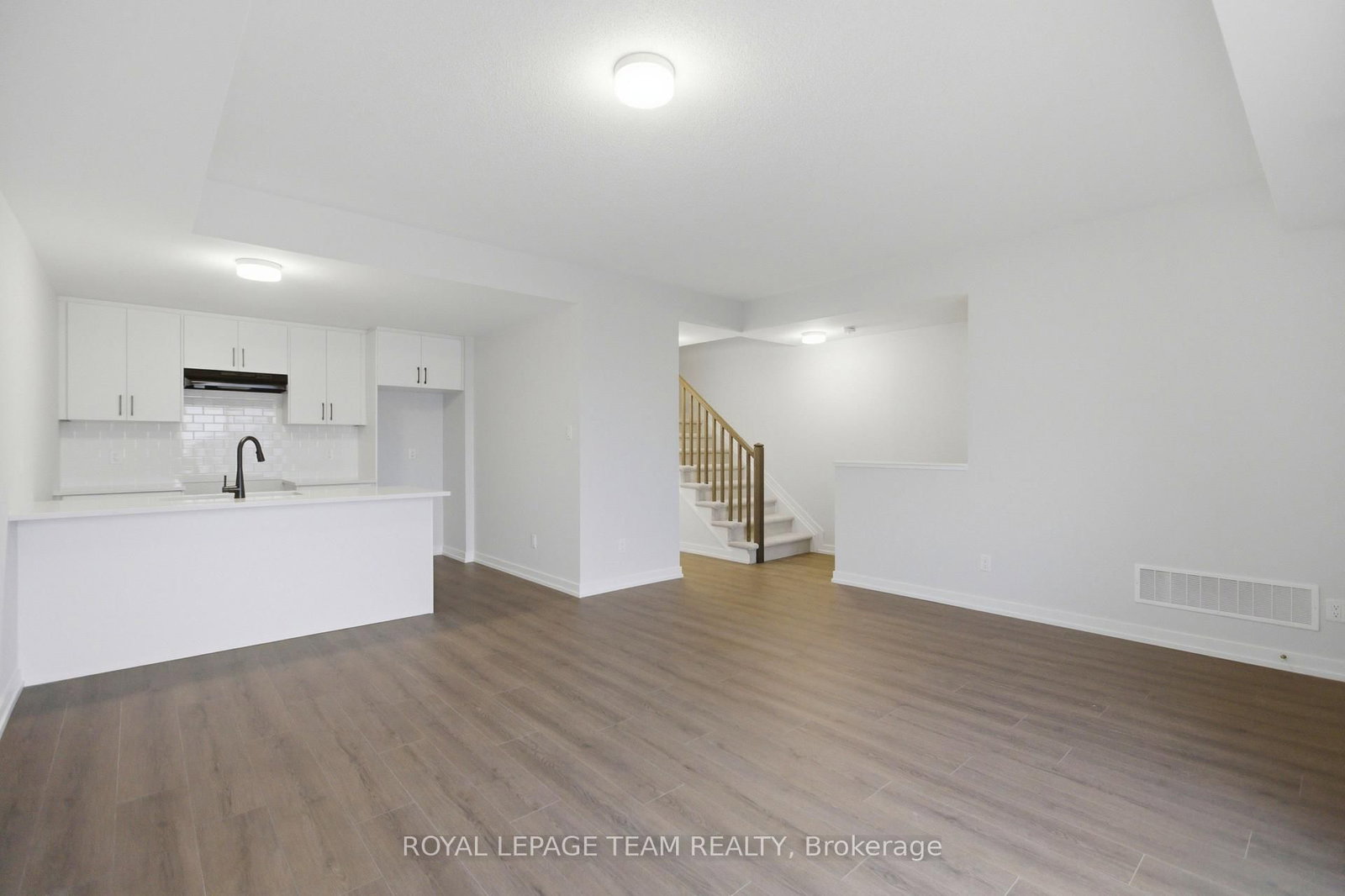 547 Celestine Private - Photo 4