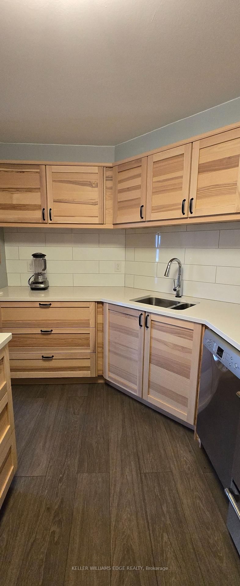 175 Hunter Street E, Unit 404 - Photo 16