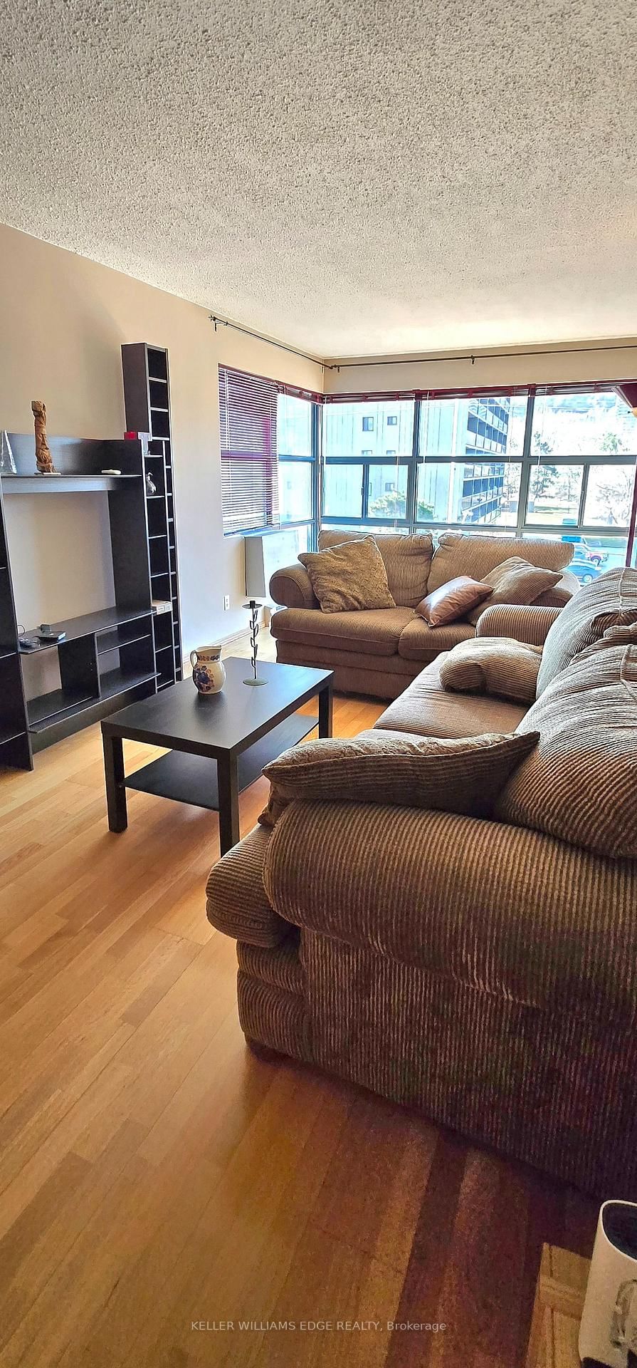 175 Hunter Street E, Unit 404 - Photo 8