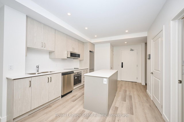 210 - 461 Green Road